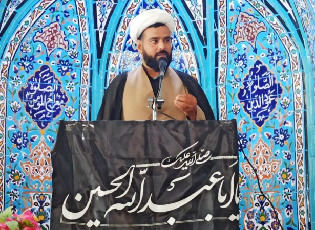 مشکلات اقتصادی زائده خیانت های درون کشور است