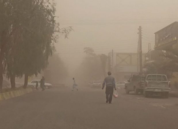 فهرج غرق در گرد و خاک/غلظت ریزگردها بیش از ۳ برابر حدمجاز + تصاویر