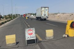 اعمال منع تردد خودروهای غیربومی توسط پلیس فهرج + تصاویر