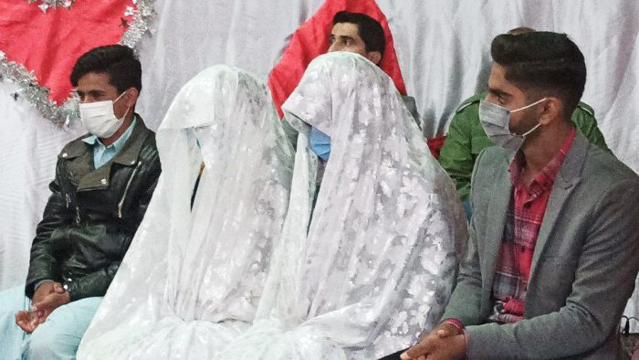 ۸ زوج فهرجی با پیوند فاطمی راهی خانه بخت شدند