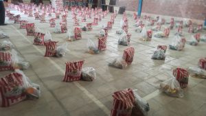 توزیع ۳۵۰ بسته کمک معیشتی و ۳ تن مرغ بین نیازمندان توسط سپاه فهرج