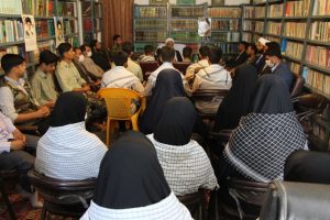 دانش آموزان بسیجی در صف اول مبارزه با استکبار هستند