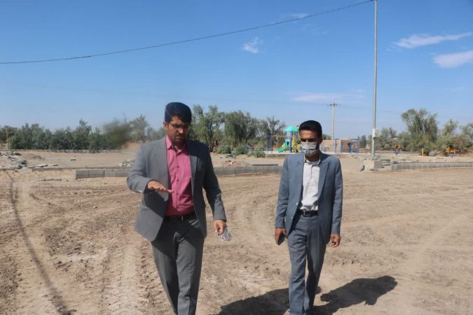 آغاز زیرسازی زمین چمن در روستاهای فهرج در آینده ای نزدیک