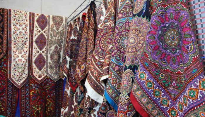 بزودی خانه صنایع دستی در بخش نگین کویر افتتاح می شود