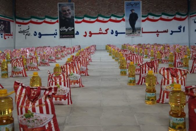 توزیع ۲ هزار بسته معیشتی بین نیازمندان فهرج‌ در آستانه‌ی عیدفطر