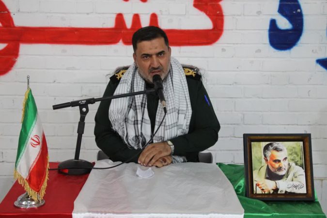 راه سد نفوذ دشمن، انتقال مفاهیم دفاع مقدس به جوانان است