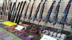 تحویل داوطلبانه ۴۰ قبضه سلاح جنگی در فهرج