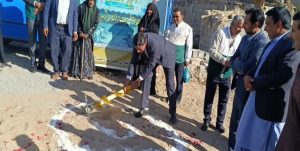 کلنگ‌ احداث چایخانه حضرت رضا (ع) در رحمت‌آباد ریگان به زمین زده شد