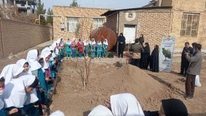 آغاز اجرای طرح هر مدرسه، یک نهالستان در مدارس کرمان