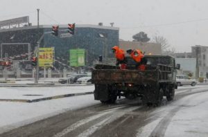 تمامی محور‌های مواصلاتی کرمان باز و تردد در جریان است