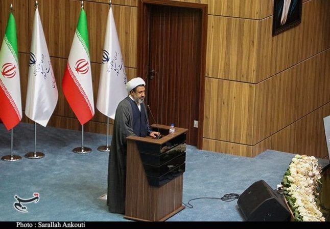 استان کرمان نیازمند پیشرفت و توسعه متوازن است