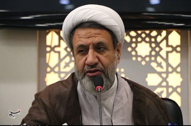 حل مشکلات جامعه در گرو ترویج معروف‌ها است