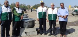 طبخ ۱۱۰ دیگ غذای نذری به مناسبت عید غدیر در بم