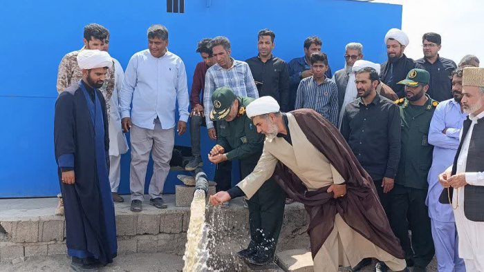 کام‌ تشنه ۵ روستای فهرج به همت سپاه و دولت مردمی سیراب شد+تصاویر