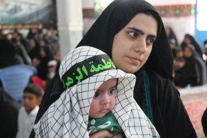 هم نوایی شیرخوارگان حسینی فهرج با طفل تشنه کربلا
