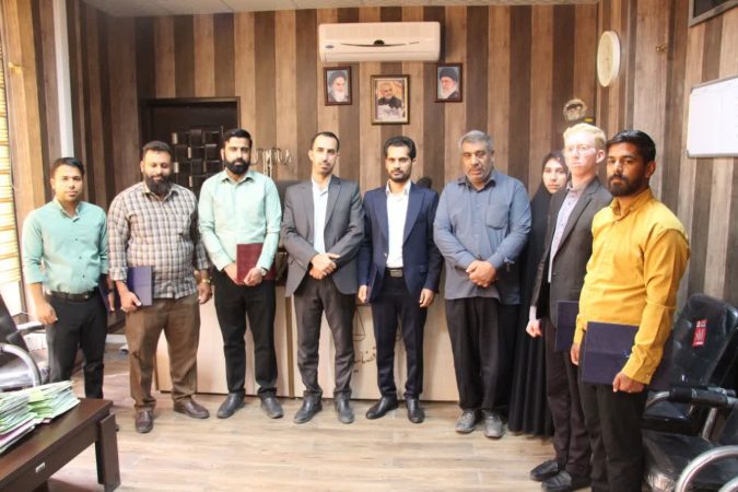 مسئولین شهرستان باید نقدپذیر باشند