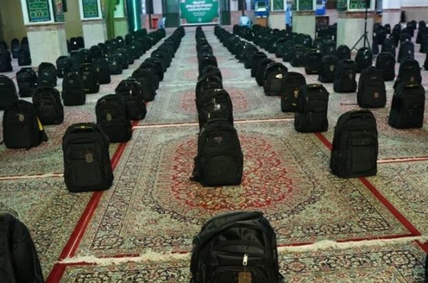 رزمایش اهدای ۵۵۰۰۰ بسته لوازم‌التحریر در استان کرمان