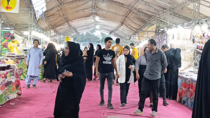 افتتاح رسمی نمایشگاه سوغات، هدایا و مبلمان در فهرج/فروش اجناس با ۲۰ درصد تخفیف