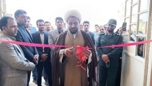 نمایشگاه کتاب در فهرج با ۳۰ درصد تخفیف گشایش یافت + تصاویر