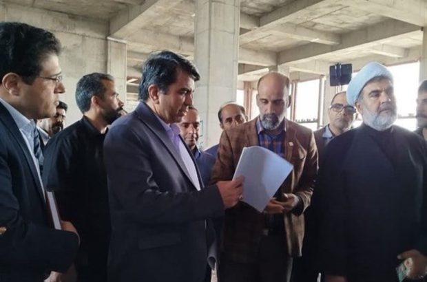 وعده استاندار کرمان برای افتتاح بیمارستان نیمه تمام بم