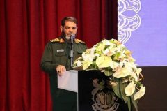 با کار اقتصادی بسیج به شدت مخالفیم