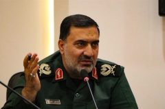 با تاسی از روحیه خدمت‌رسانی حاج قاسم کار می‌کنیم