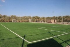 بهره‌برداری از یک زمین چمن ورزشی در روستای الله آباد و اکبرآباد