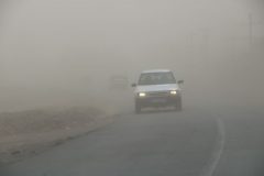 طوفان، محور فهرج – زاهدان را مسدود کرد