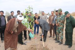 آغاز کاشت ۳۵۰۰ نهال مُثمِر در فهرج