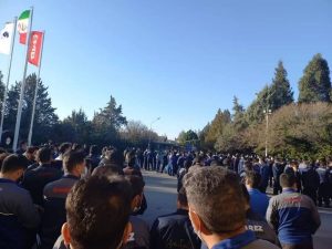 دغدغه معیشت عامل پنچری بارز