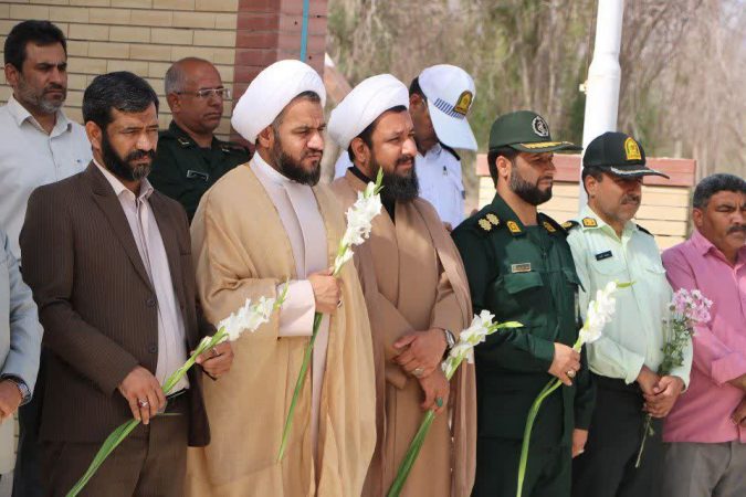 ادای احترام به مقام شامخ شهیدان در فهرج به مناسبت سالروز فتح خرمشهر