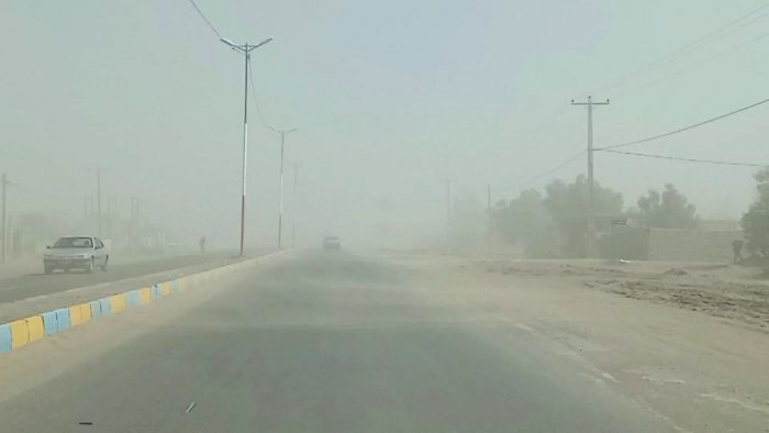 طوفان مدارس و ادارات فهرج را تعطیل کرد