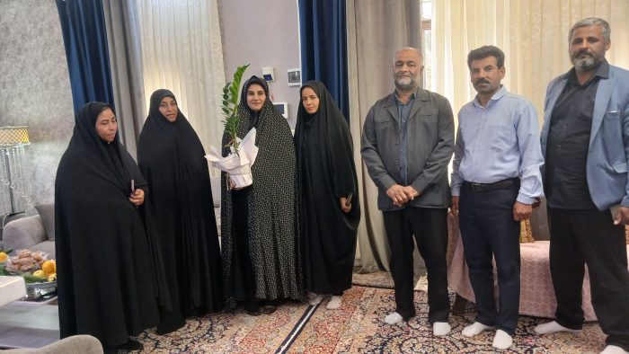 تجلیل از ۳ مادر نمونه در فهرج