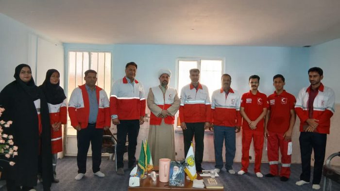 فعالیت در هلال احمر خدمتی ارزشمند و انسان‌دوستانه است