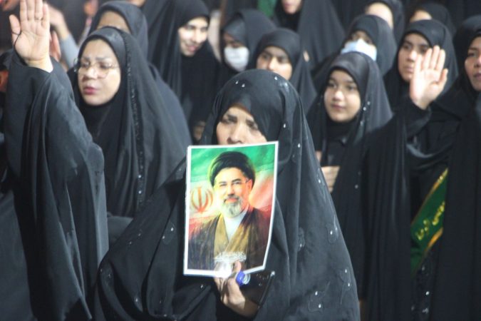 عزا و ماتم مردم فهرج برای آقای شهید ایران عزا و ماتم مردم فهرج برای آقای شهید ایران