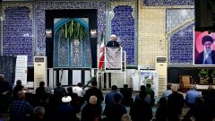 مجوز مذاکرات به معنای پذیرش نظر دشمن نیست