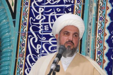 شیعه و سنی یکپارچه و برادرانه در سنگر وحدت ایستاده اند