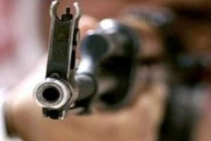 شلیک ناخواسته کودک فهرجی جان خواهرش را گرفت