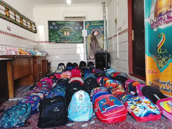 توزیع ۳۰۰ بسته نوشت‌افزار در رزمایش «آوای مهر» فهرج